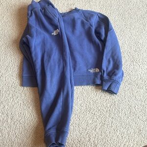 North Face big girl sweatsuit size 7/8